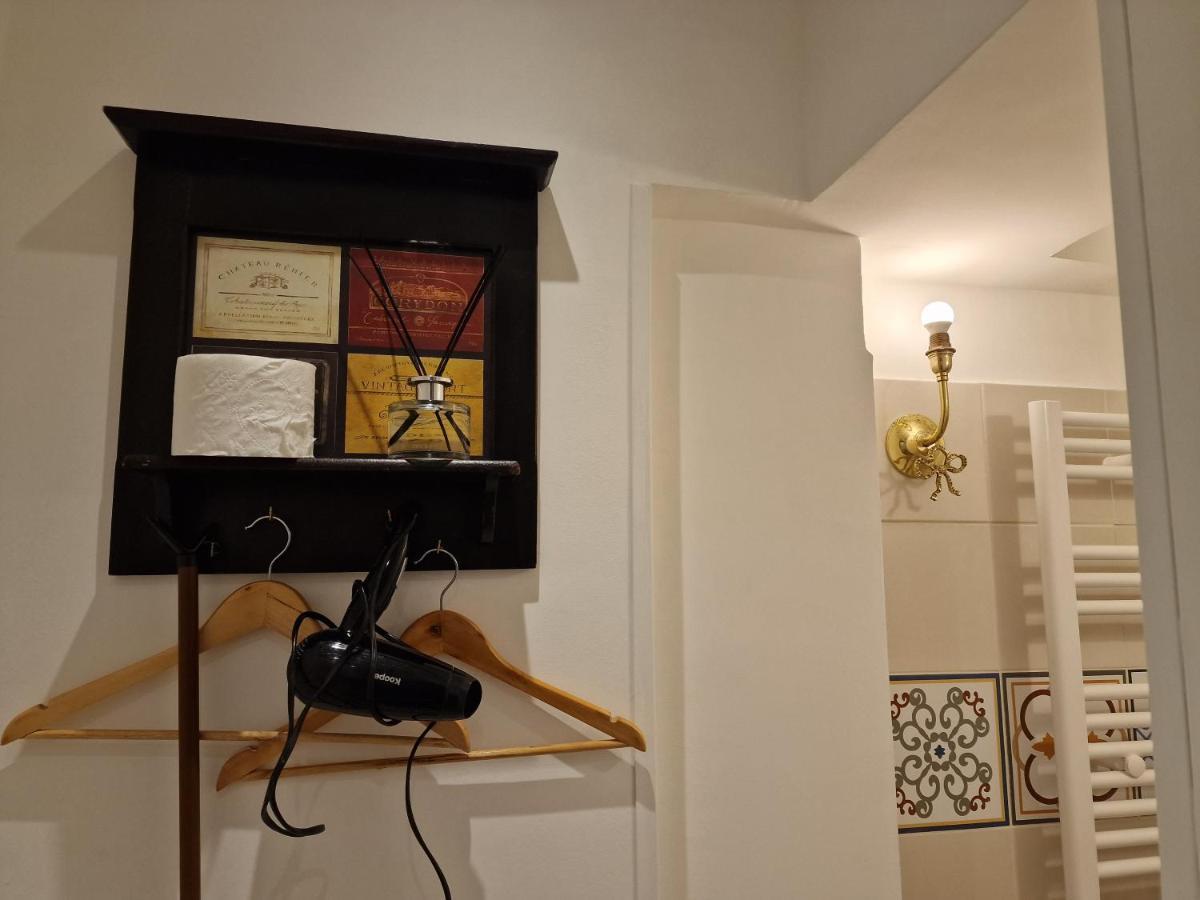 Di Paola Via Melo Appartement