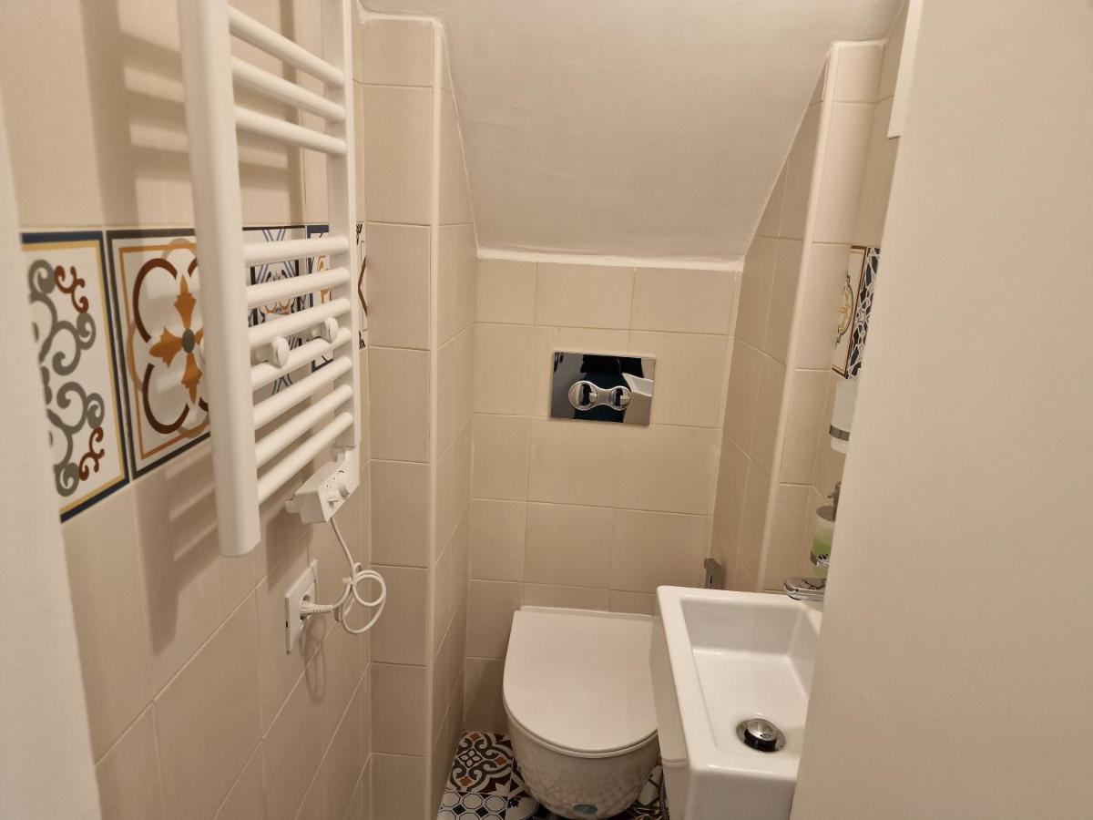 Di Paola Via Melo Appartement Bari